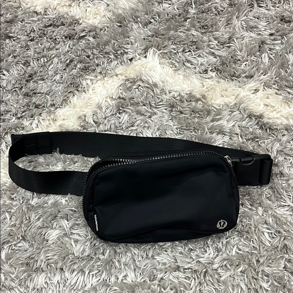 Lululemon Black Belt Bag